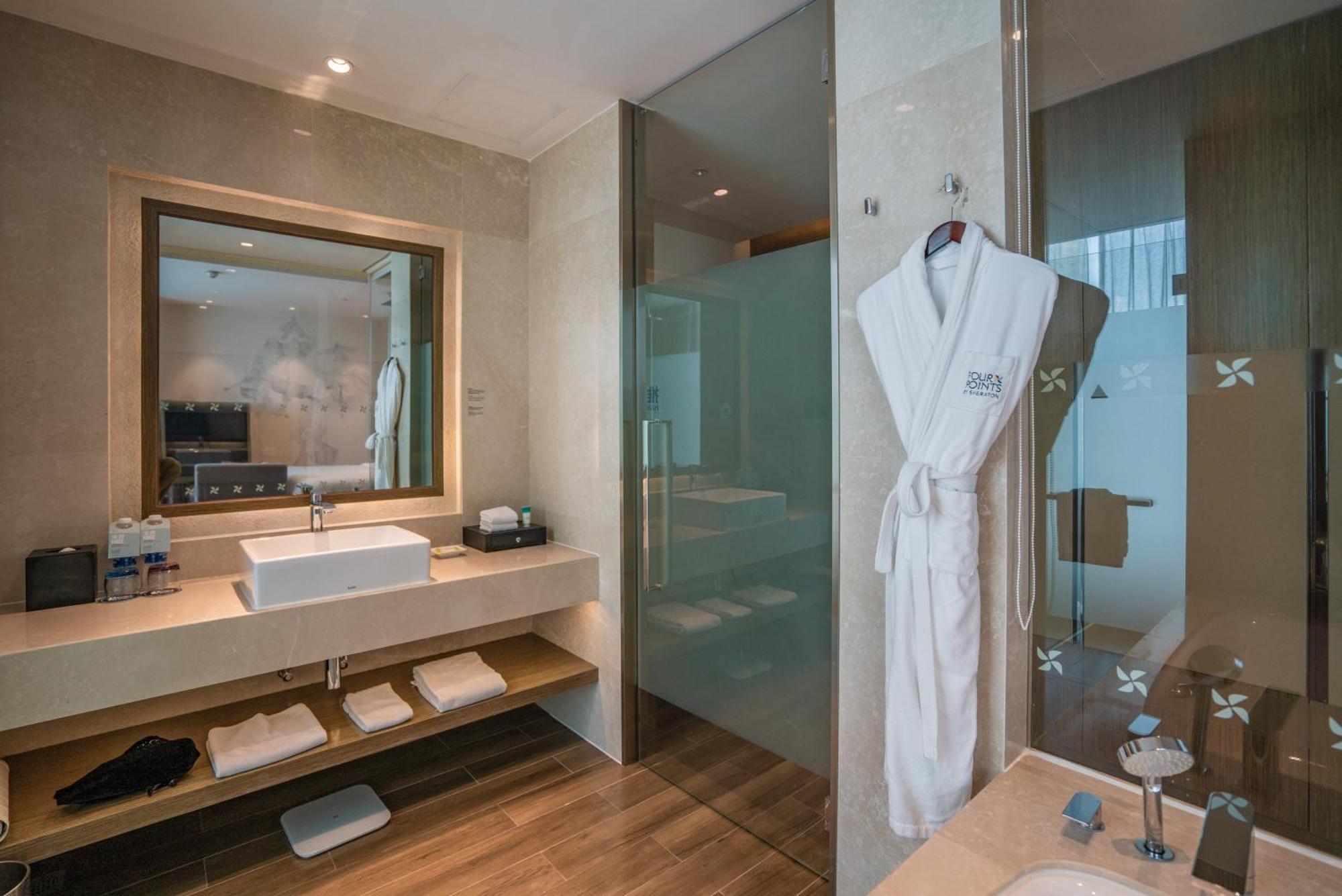 Four Points By Sheraton Changchun Hi-Tech Zone Экстерьер фото